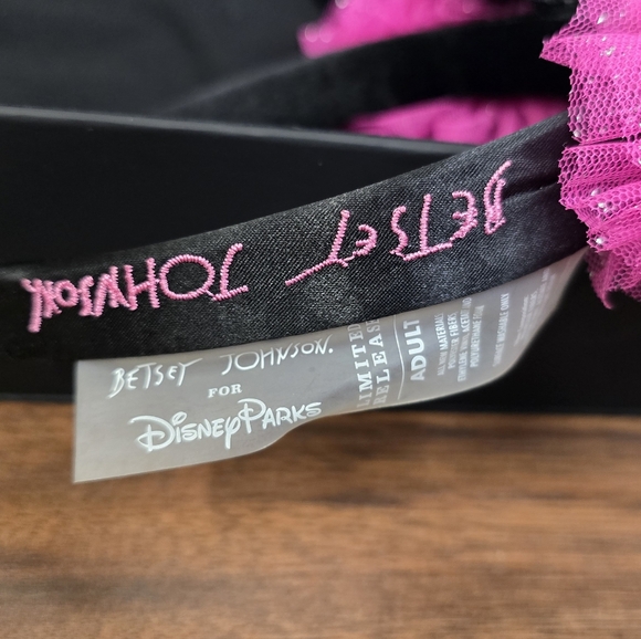 Disney Limited Release Betsey Johnson Mickey Ears - Picture 4 of 16